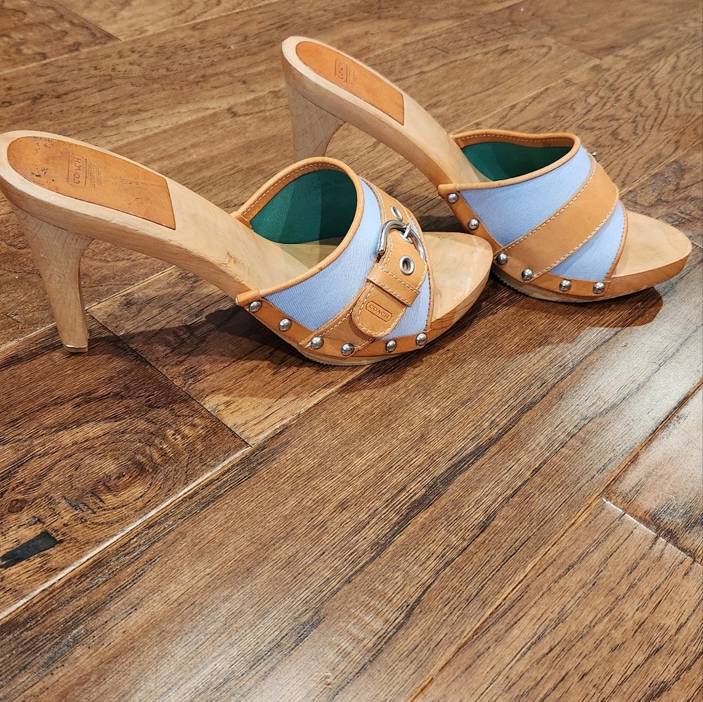 Sandals - Picture 4 of 4